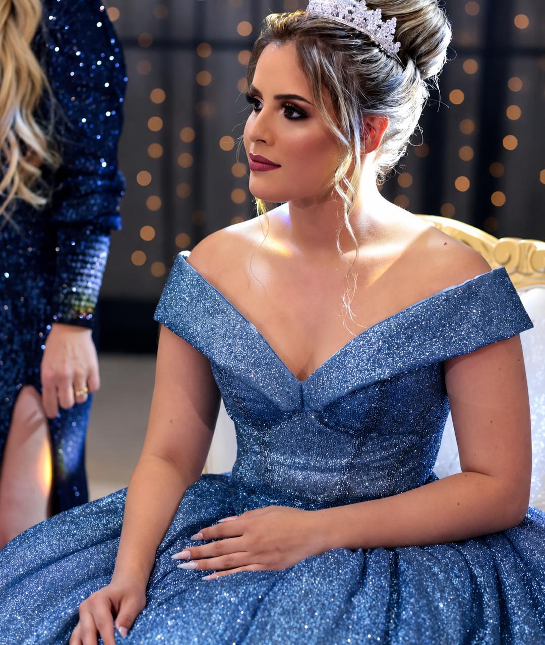 Vestido azul de debutante La Jolie